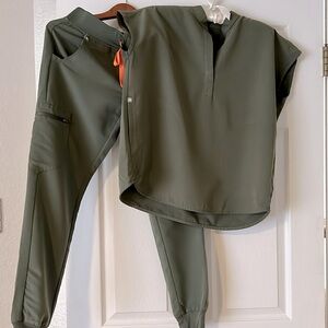 Women’s Figs Scrubs Olive Green, Size - X-Small